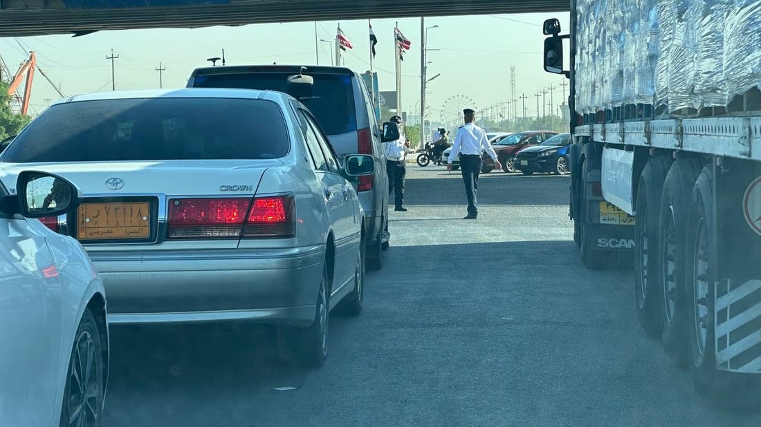 زحام خانق في شوارع البصرة.. انتهت العطلة وأعمال الصيانة فاقمت الأزمة (صور)