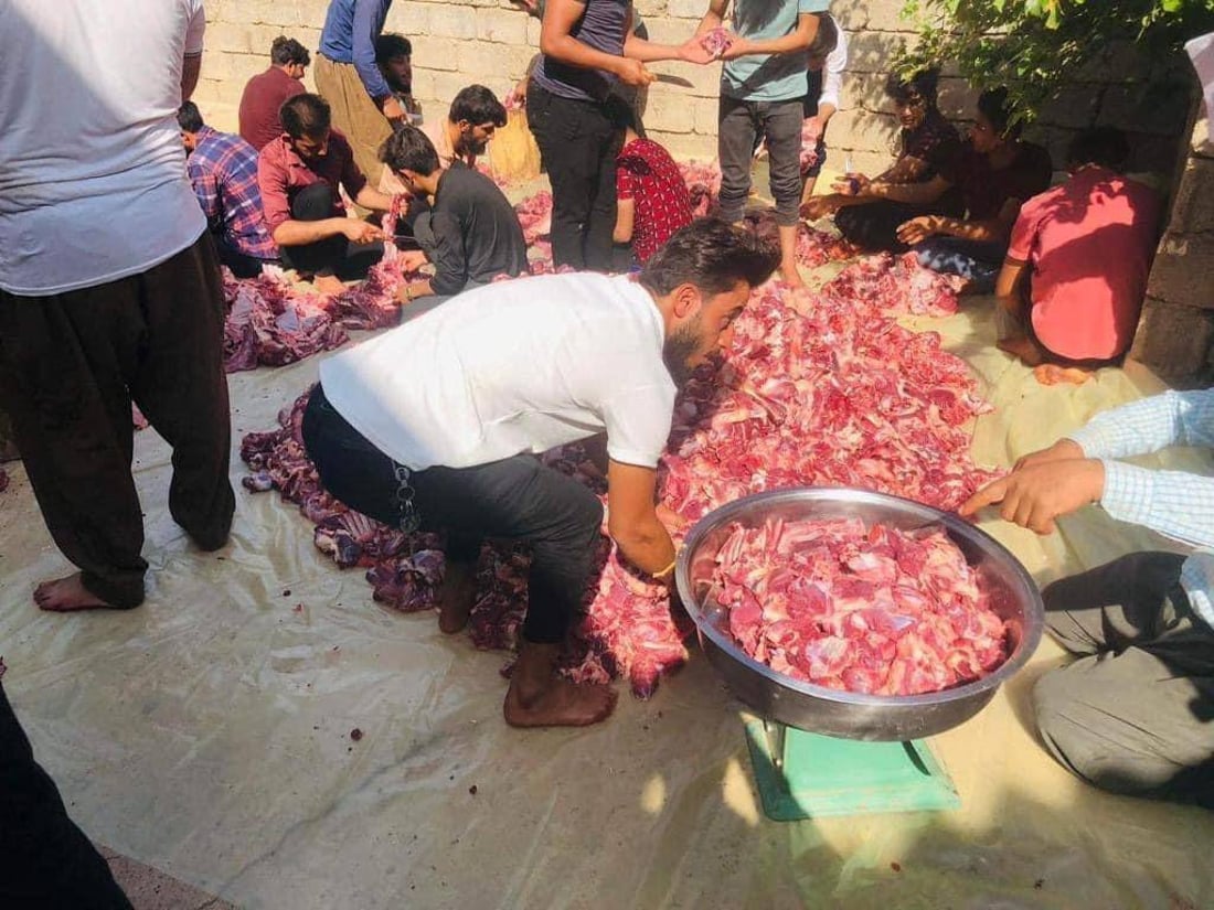 صور: أتلال من لحم الغنم الفاخر في عقرا.. توزيع 1400 كيلو على الفقراء