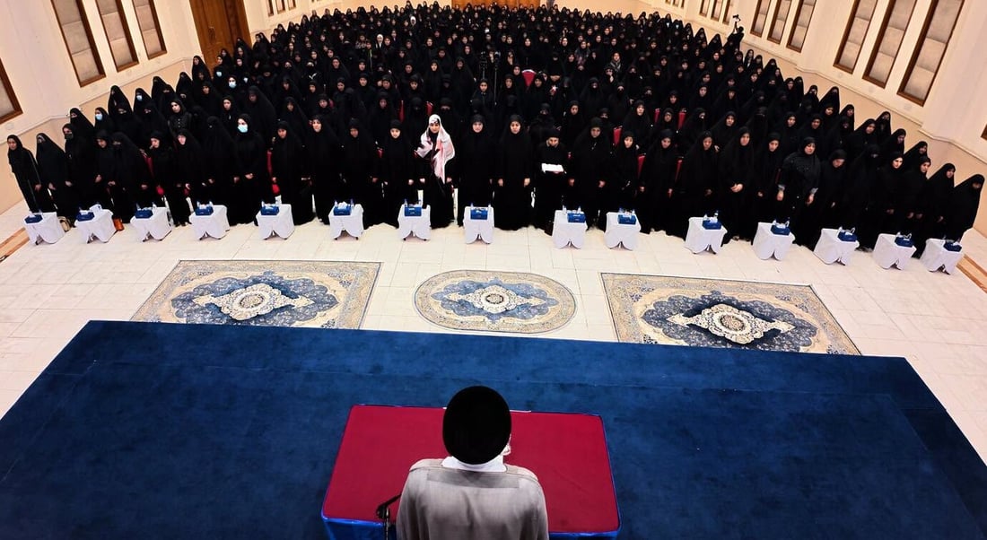 الحكيم يلتقي قياداته النسوية في بابل ويدعوهن للتمسك بالاعتدال والوسطية