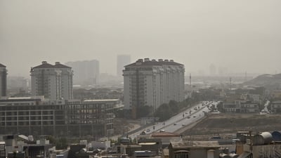 خۆڵبارین بەردەوام دەبێت و کەشەکە کەمێک فێنکتر دەبێ