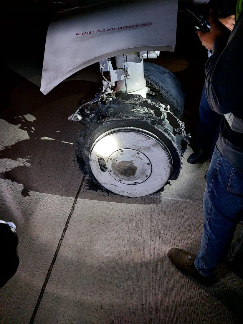 تطورات حادثة المطار.. لحظات تحبس الأنفاس في الطائرة المتجهة إلى السعودية