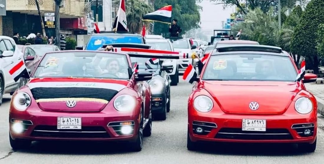 العراقيات يعشقن سيارة الرايخ الألماني.. معتز يجمع ملاك “الرگة” في گروب فيسبوك (صور)