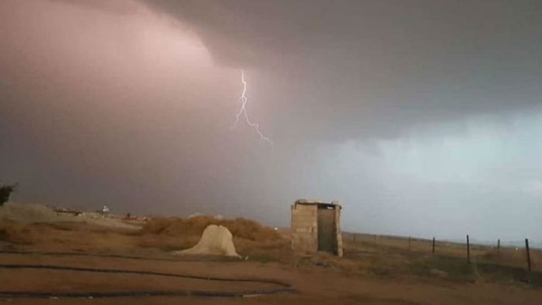 الصواعق الرعدية تتسبب بوفاة طفل وتسجيل إصابات في واسط