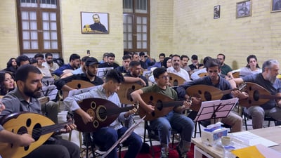 في دار والي بغداد.. أستاذ الموسيقى أبو دراغ يدرّس مقام البنجكاه واللامي