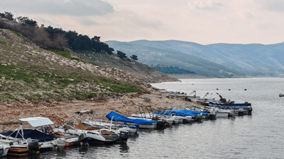 بەلەمی گەشتیاریی بێ مۆڵەت قەدەغە دەکرێت