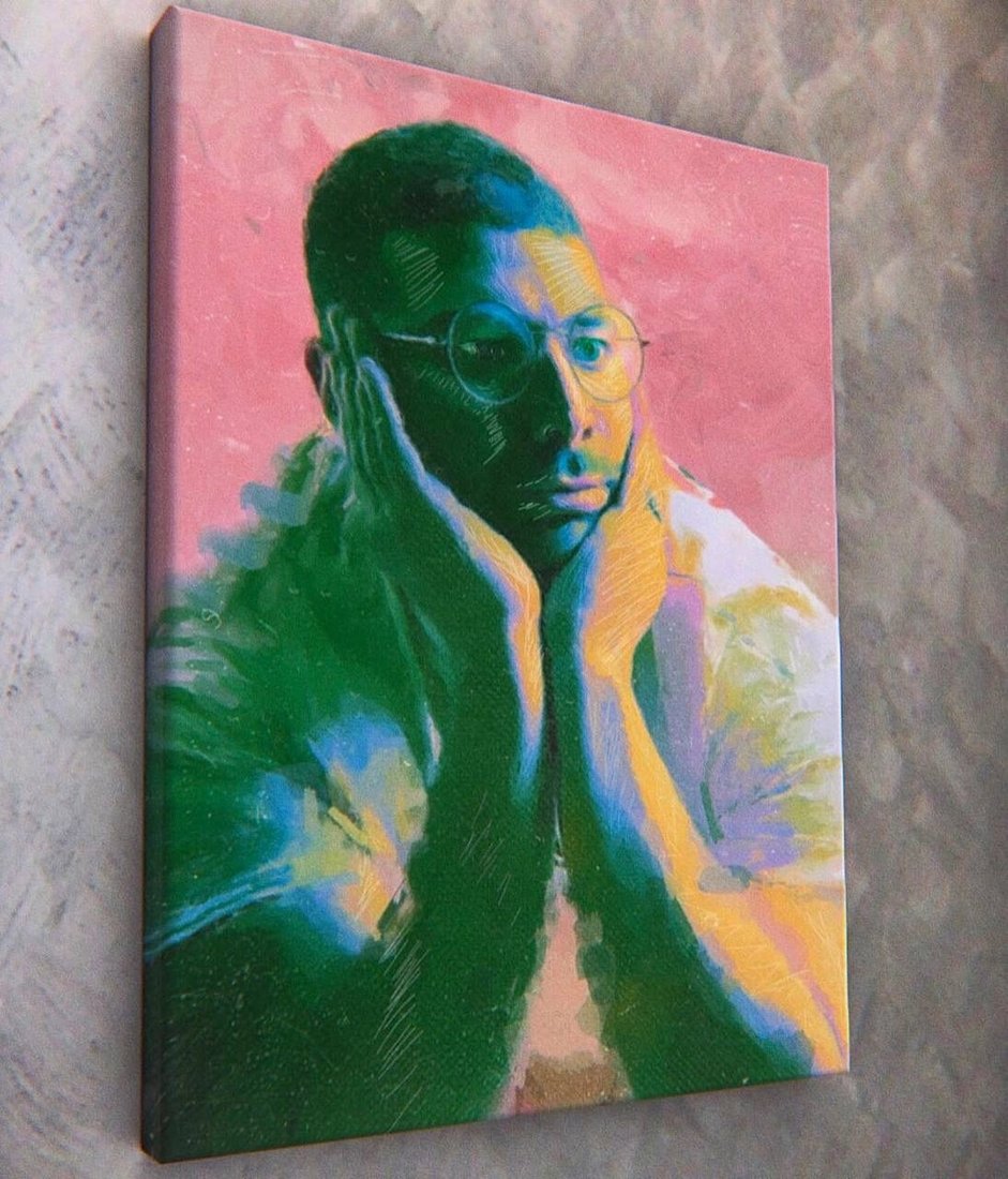 عشريني ينافس كبار رسّامي بغداد في رسم اللوحات المعقدة