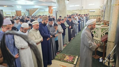 إمام الروضة المحمدية يذكّر الموصليين بصيام 6 أيام من شوال خلال خطبة العيد
