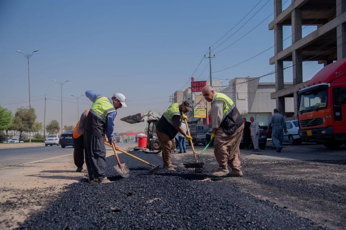 قیرتاوکردن و چاککردنەوەی چەندین شەقام لە گەڕەکەکان ئەنجامدرا