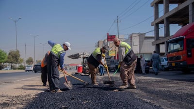 قیرتاوکردن و چاککردنەوەی چەندین شەقام لە گەڕەکەکان ئەنجامدرا
