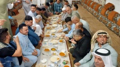 “آل مفرد” في هيت يخرجون عن المألوف.. فطور العيد رز وفاصوليا يعجب الأصدقاء