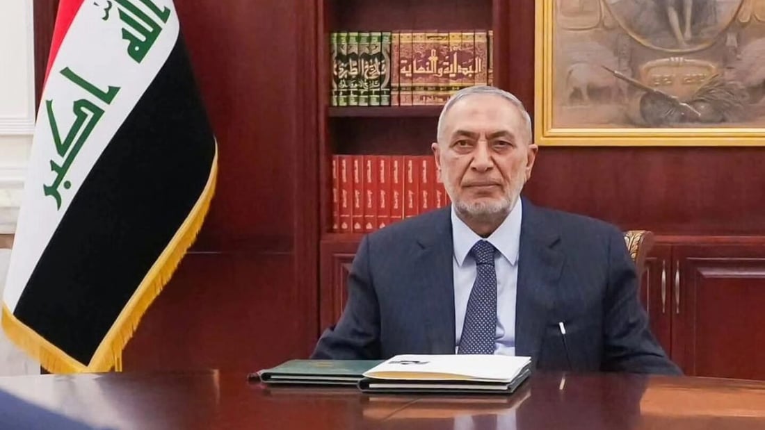 رئيس البرلمان يتعهد بحماية حقوق الشهداء والجرحى واستعادة استقرار النازحين