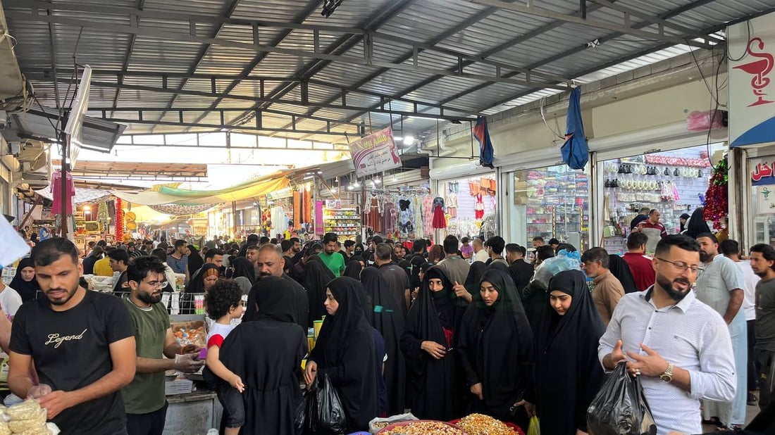 صور صباحية من سوق گرمة علي في البصرة: زبائن الرواتب المبكرة أنعشوا الحركة