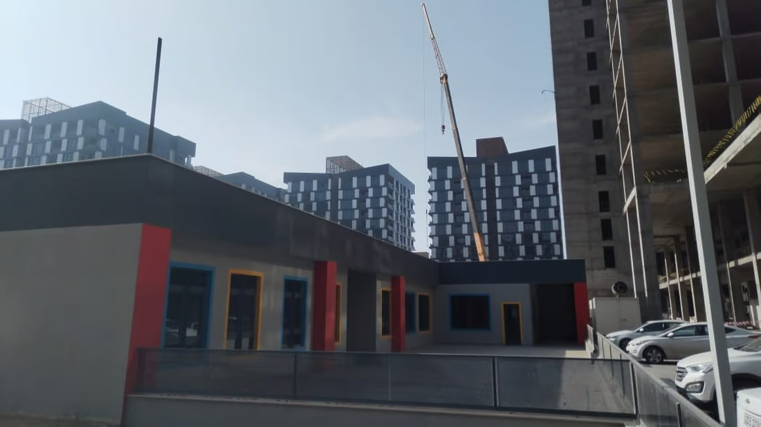 Exclusive residential complexes under construction in Baghdad’s green zone