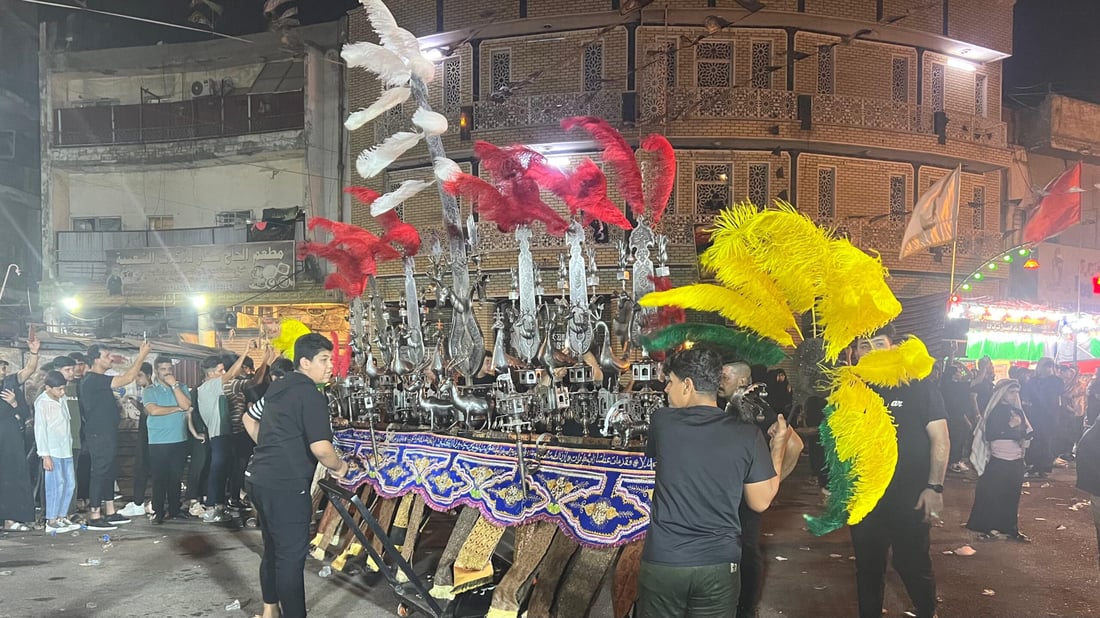 الليل في شارع الكفاح البغدادي.. كل المواكب تتجه إلى هنا (صور)