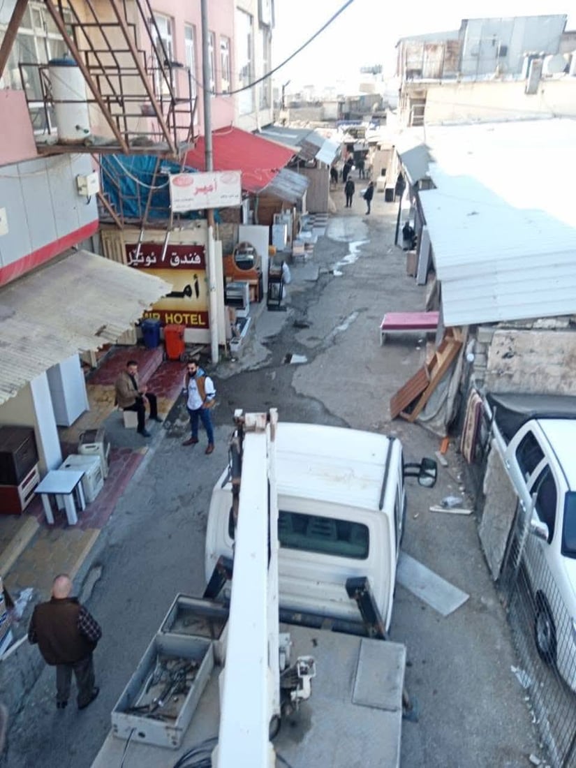 لە دارەسووتاوەکەی سلێمانی کارەبای چەند دوکانێک بڕدرا