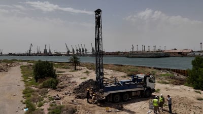 إيطاليا تفحص سندباد البصرة لإنشاء السد المطاطي الأصعب.. 100 كم شمال الخليج