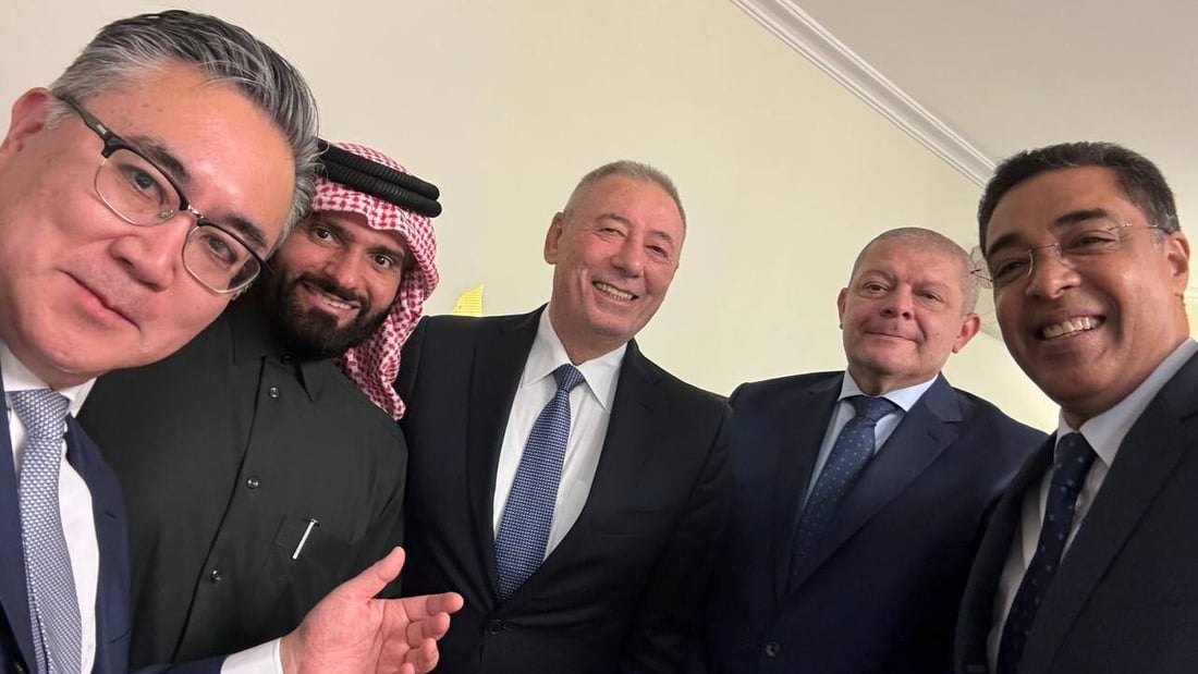 السفير الياباني يطلب صحن فول مصري في العراق ويسأل: هل أنا عربي؟