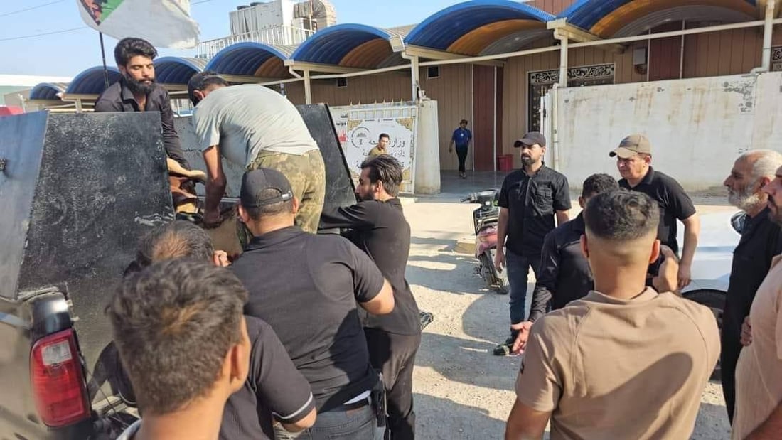 صور: غواصو سرايا السلام ينتشلون جثة طفل من نهر الديوانية