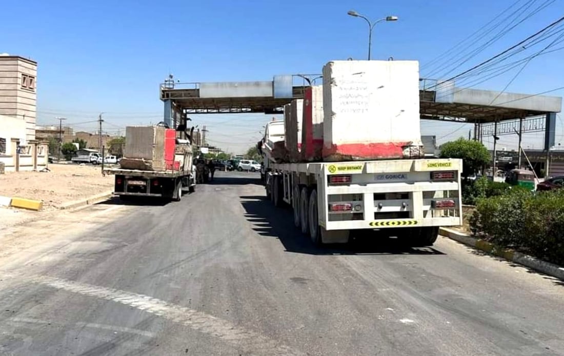 التنقل بين أحياء الدورة أسهل وأسرع.. 75% من نقاط التفتيش اختفت (صور)