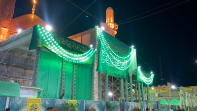 فيديو من سامراء قبل قليل: زوار من بلدان مختلفة يحيون ولادة المهدي