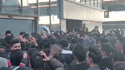 “تايم سكوير” يرد على حشود المشجعين: الشركة المنظمة غادرت وليس لدينا تذاكر