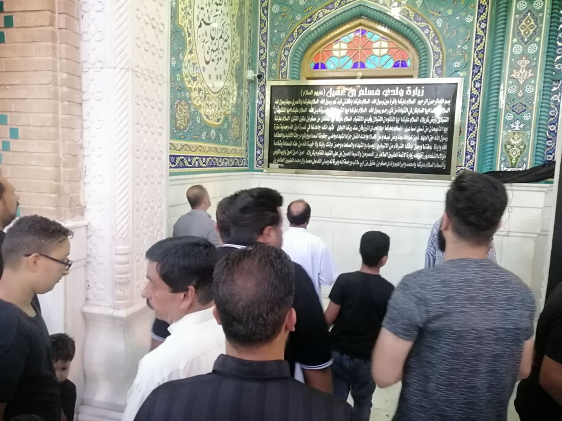 صور من المسيّب هذه الليلة.. الآلاف يحيون ذكرى وفاة أولاد مسلم بمشاركة 40 موكباً