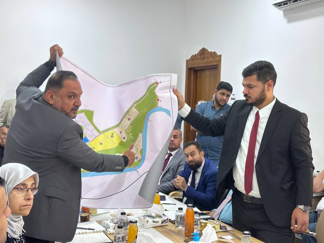 وفد السوداني “يلوم” أسعد العيداني.. وصل إلى “معقل التظاهرات” شمال البصرة (صور)
