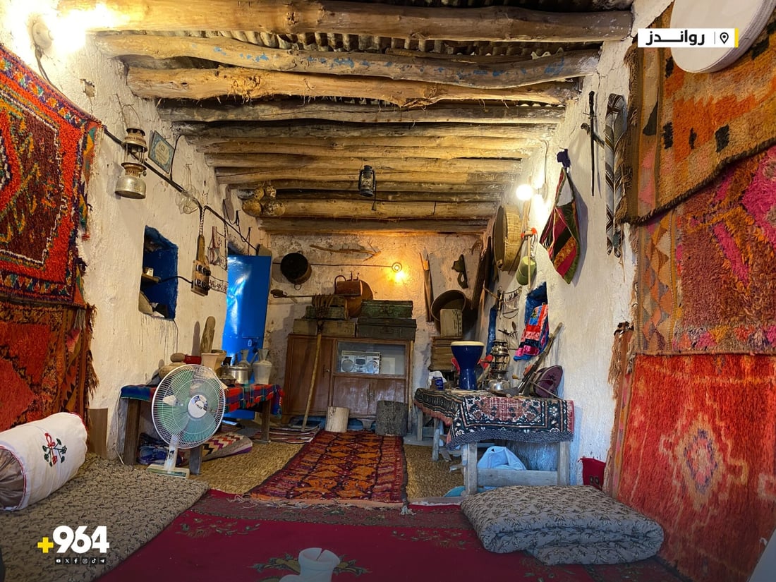 منزل جبلي على الطريق الساحر كأنه من القصص الرومنسية.. وأحبه العرسان (صور)