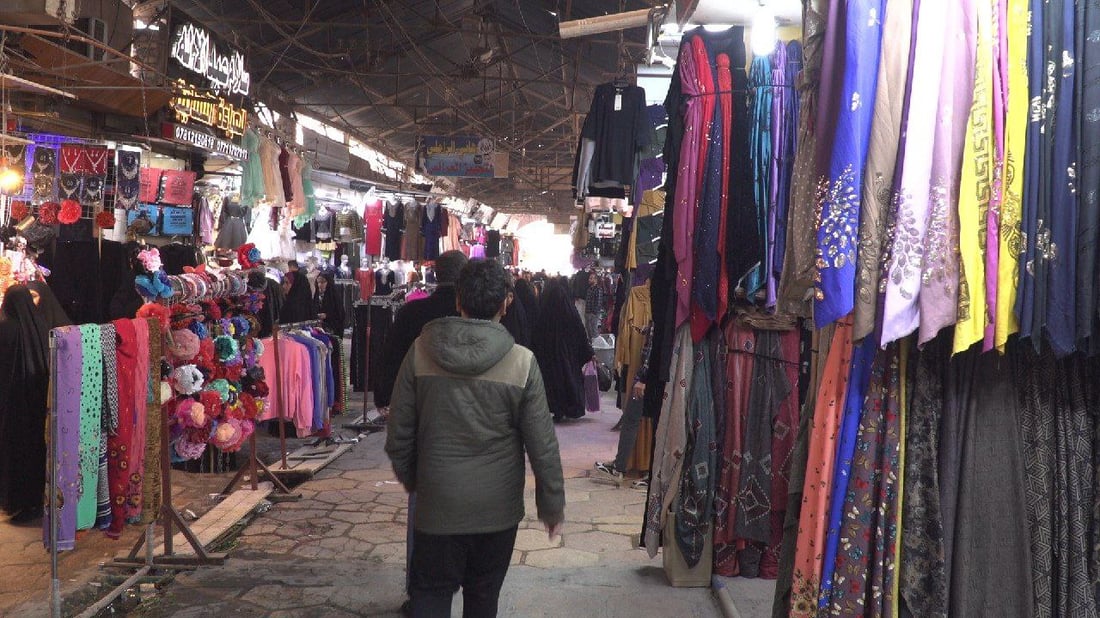 “مداهمات يومية”.. بلدية الحلة تلزم المحال بحاويات النفايات وتغرّم المخالفين