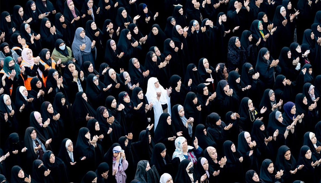 بسبب الحضور المليوني.. كربلاء أقامت صلاة العيد على دفعات (صور)