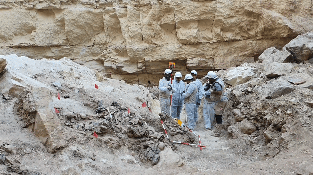 مار و دووپشك كاره‌كانى هه‌ڵدانه‌وه‌ى گۆڕه‌ به‌كۆمه‌ڵه‌كه‌ى عه‌لۆ عه‌نته‌ریان دواخستووه‌