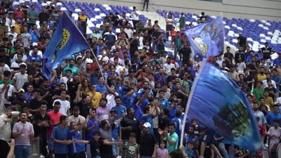 فيديو: جماهير البصرة ترقص ومدير الموانئ يتعهد.. “السفانة” عادوا بقوة الى المقدمة