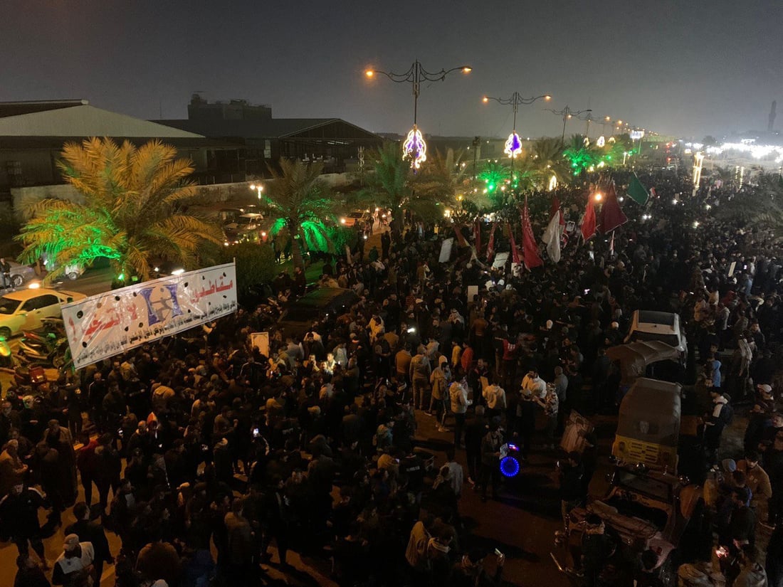 فيديو: حشود كبيرة تملأ ساحة مظفر في مدينة الصدر لمقاطعة للانتخابات