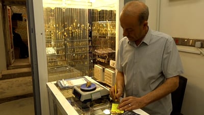 لم نعد صاغة بل صرنا تجاراً.. المسلمون في سوق الشيوخ تقاسموا الذهب مع الصابئة