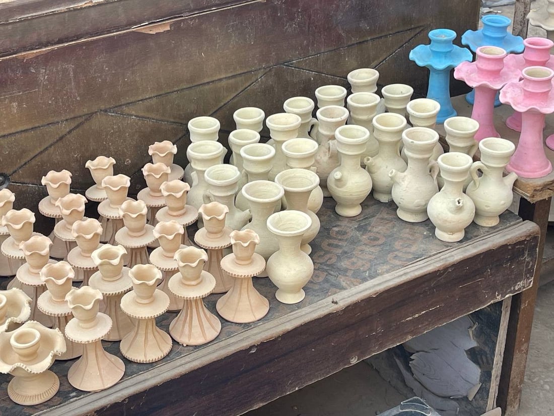 صور: نساء ديالى في سوق بعقوبة القديم وفاءً لنذر “زكريا” وطلباً للذرية