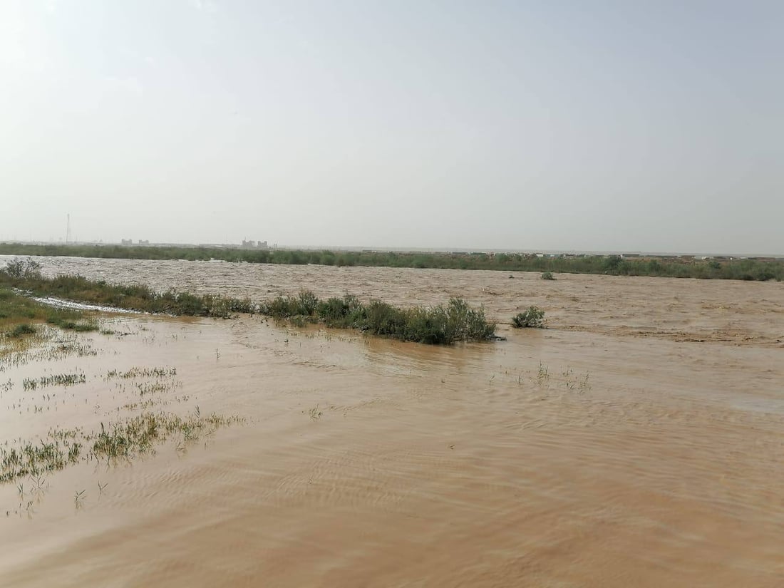 السيول تهبط الى واسط من المرتفعات الإيرانية والتيار جارف بعمق 3 أمتار (صور)