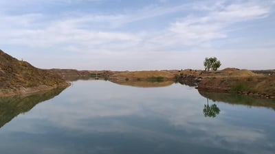 كه‌س نییه‌ بەنداوه‌كه‌ی باوەشاسوار پاكبكاته‌وه‌