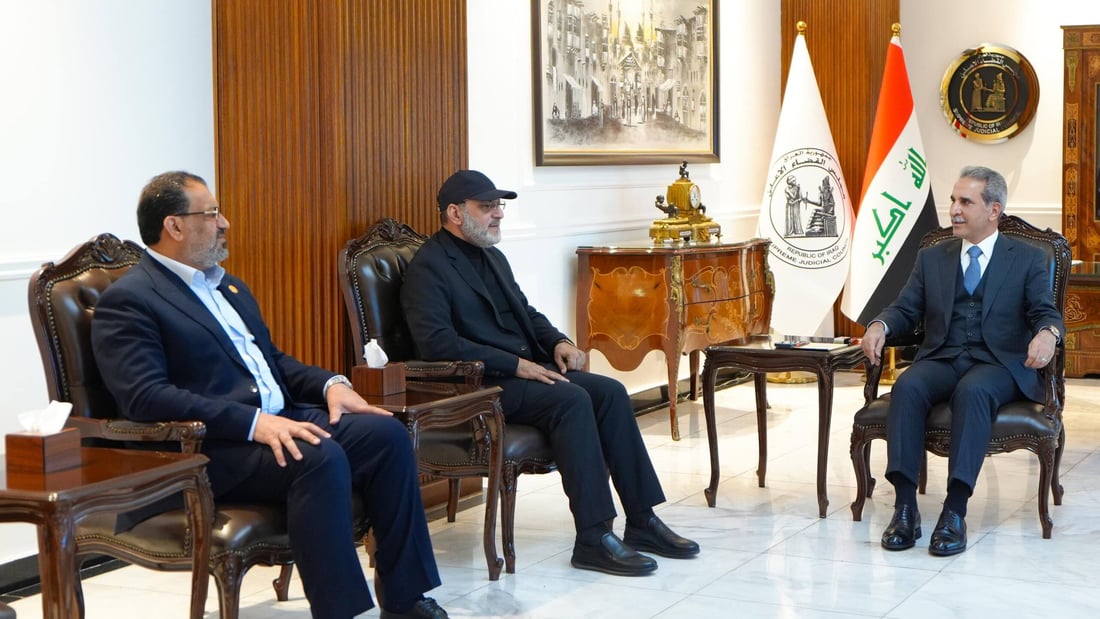 أبو آلاء الولائي وفالح الخزعلي في مكتب فائق زيدان