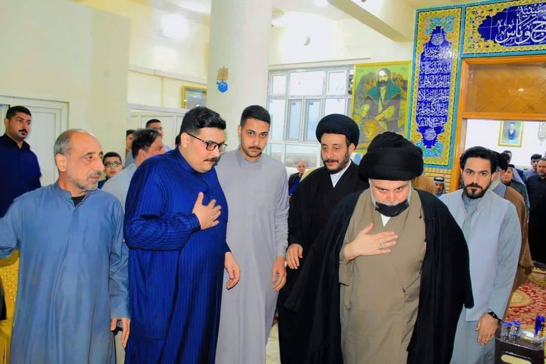 فيديو وصور: الصدر يزور إحدى الحسينيات في النجف