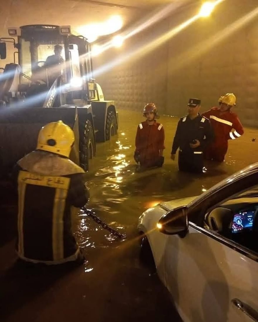 لە بەغدا پەمپی 17 شارەوانی خەریکی باراناوەکەن