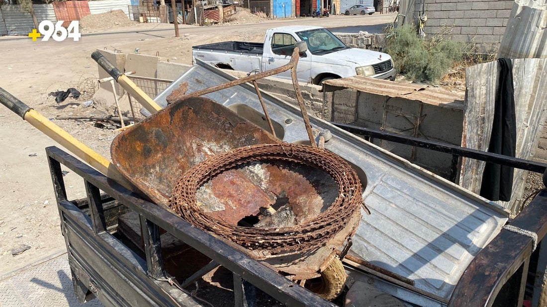 صور من علوة المعادن في أبو الخصيب: تشتري من “الجوالين” وتبيع لمعمل البصرة