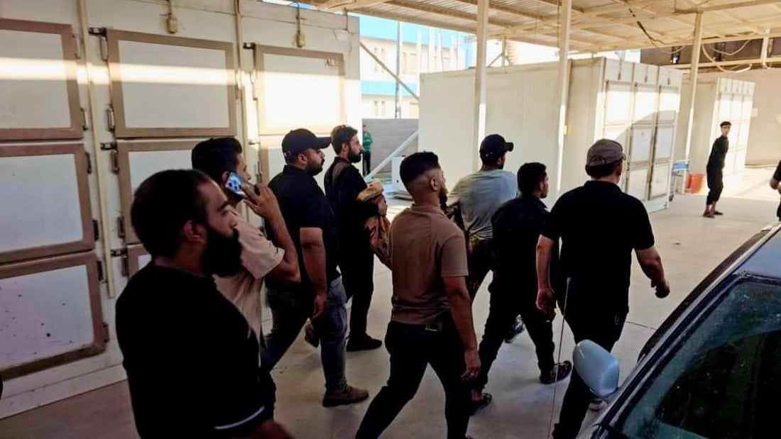 صور: غواصو سرايا السلام ينتشلون جثة طفل من نهر الديوانية