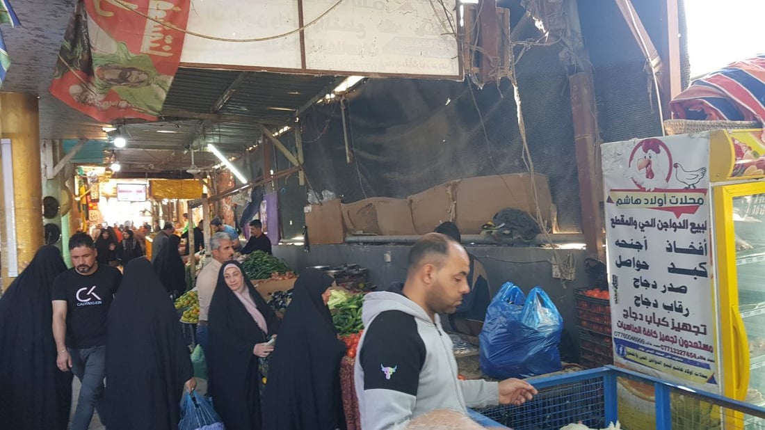 ساعات على الحظر.. والأسعار تصعد بمعدل 1000 دينار في المسيب (صور)