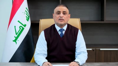 محافظ واسط يسحب يد 17 موظفاً على خلفية فاجعة الكوت