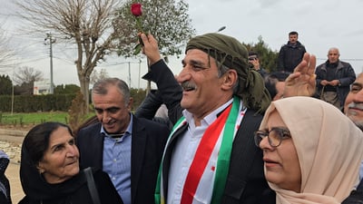 وەک کارمەندی تەندروستی چووە رۆژئاوای کوردستان بەڵام چەکی هەڵگرت