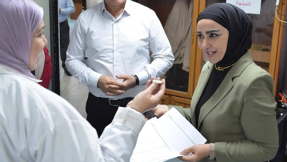 الطاقة الذرية العراقية.. المديرة الجديدة تراجع مهام المختبرات الإشعاعية والنووية