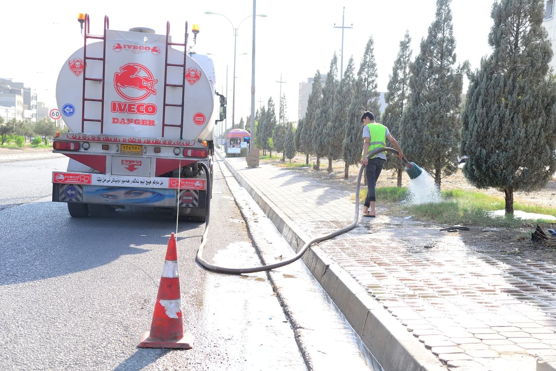 باخچه‌ و پاركه‌كانى هه‌ولێر چۆن و به‌چی ئاو ده‌درێن؟