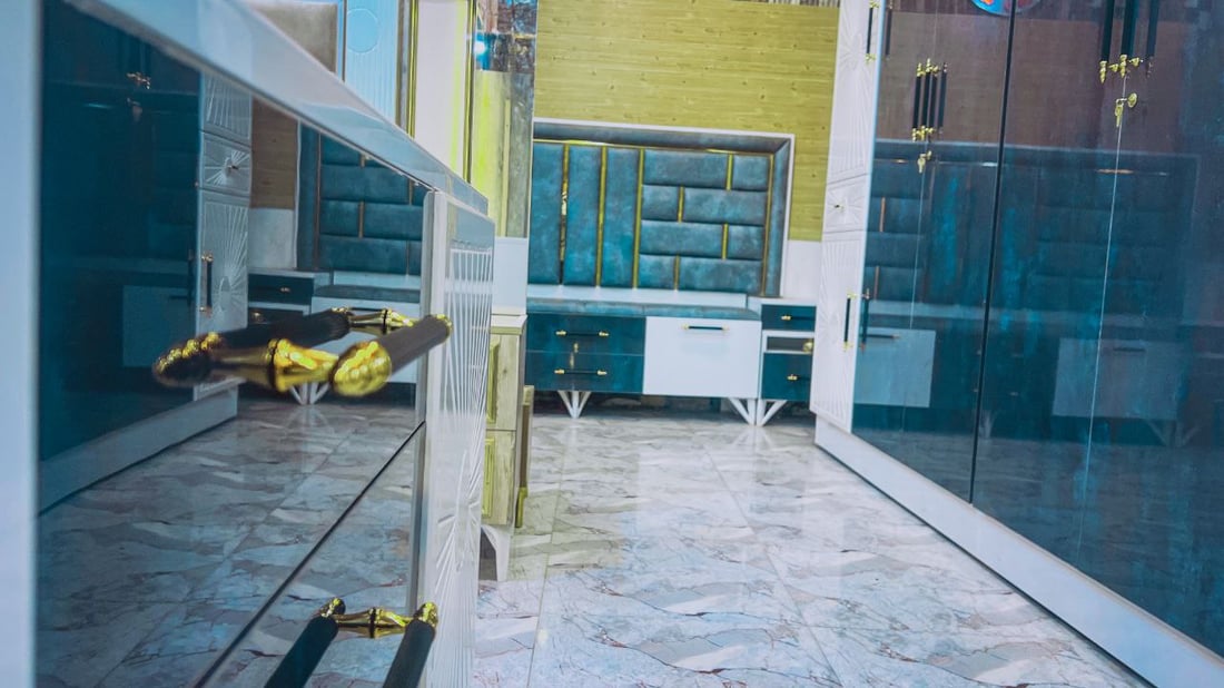 صور: غرف نوم بالمتانة العراقية والجمال التركي.. نجار بعقوبة أوجد الخلطة