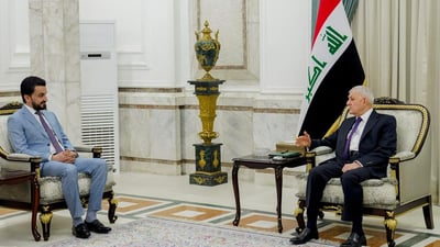 مصطفى سند وكتلته في قصر بغداد.. حديث مع الرئيس عن الأوضاع الراهنة