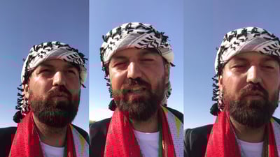 32 رۆژە بەپێی دەڕوا و نزیکەی مانگێکی دیکەشی دەوێ تا دەگاتە مەککە